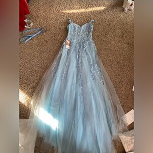 Stunning sky blue elegant /Wedding/Prom/Formal Dress